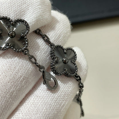 [Rosla Jewelry]CLOVER FIVE MOTIF BLACK BRACELET