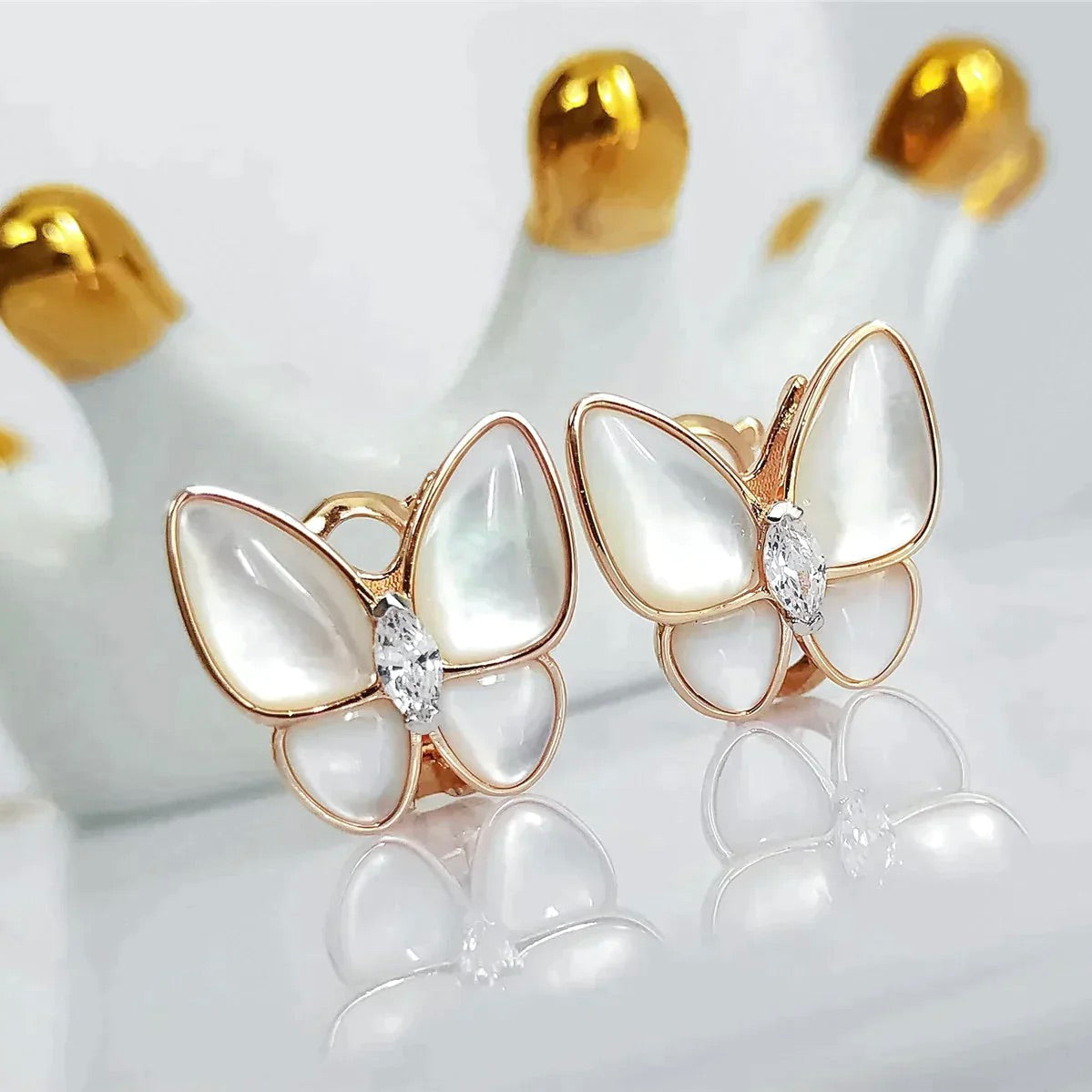 [Rosla Jewelry]BUTTERFLY MOP DIAMOND EARRINGS