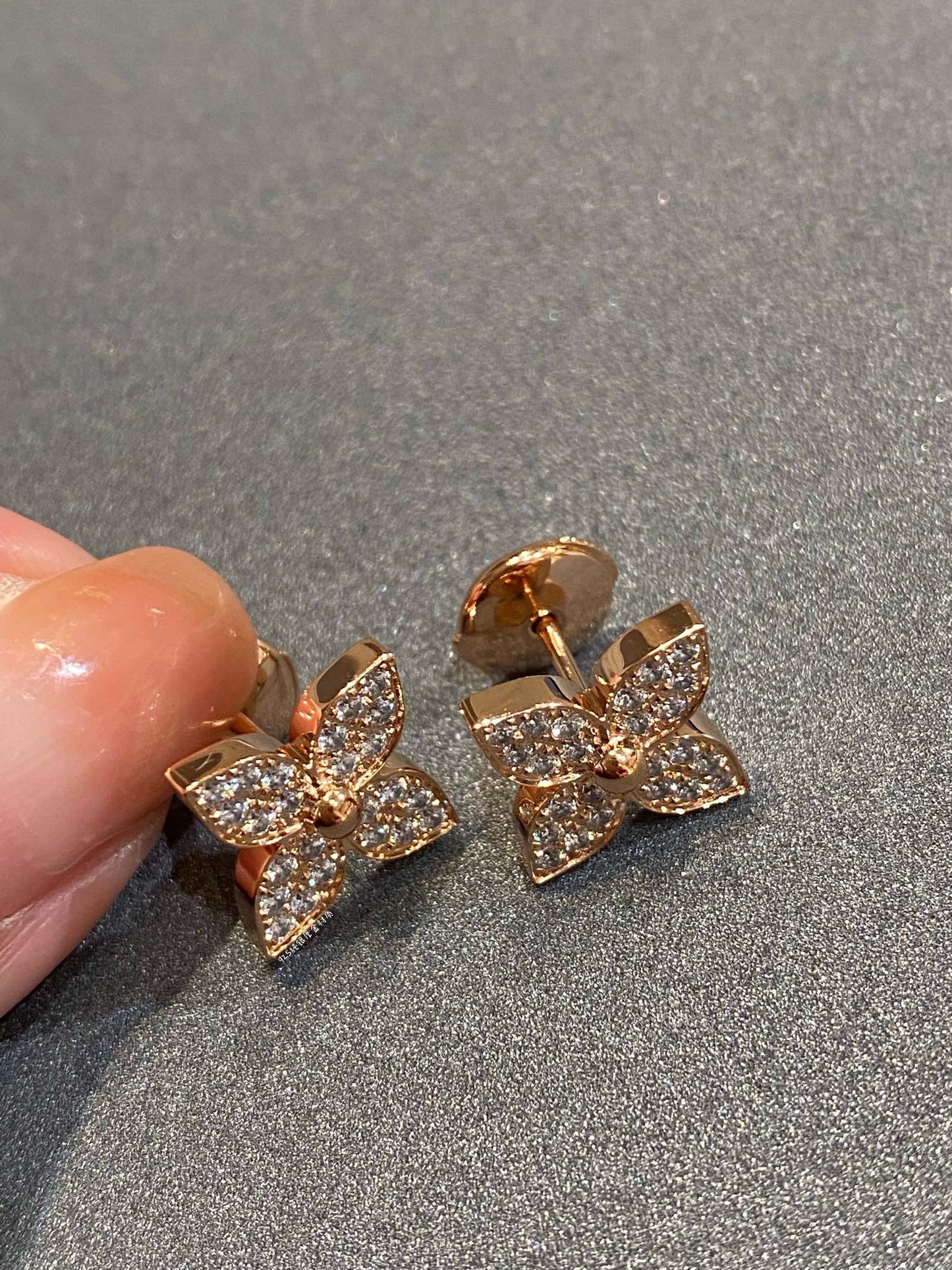 [Rosla Jewelry]STAR DIAMOND EARRINGS