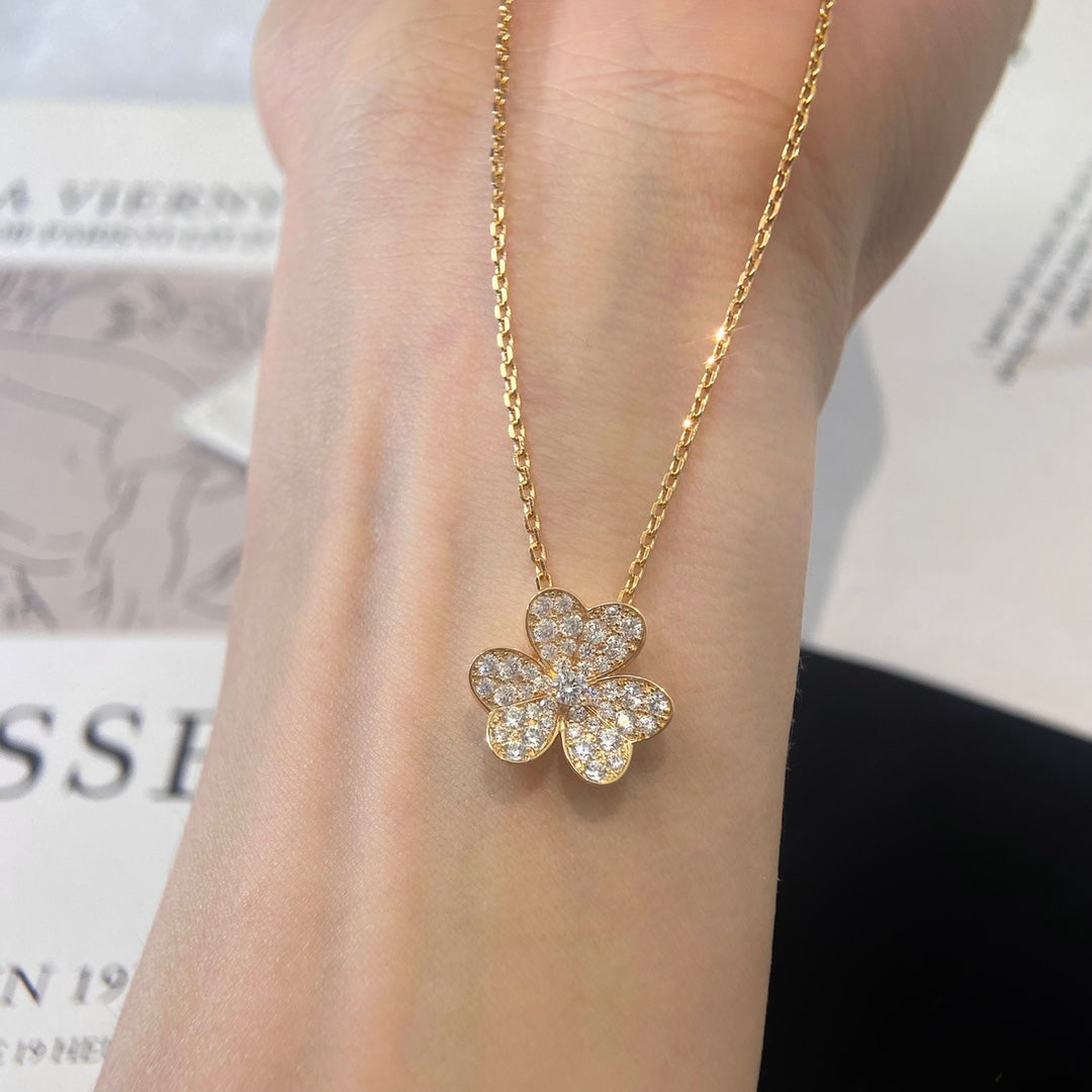 [Rosla Jewelry]FLOWER DIAMOND NECKLACE