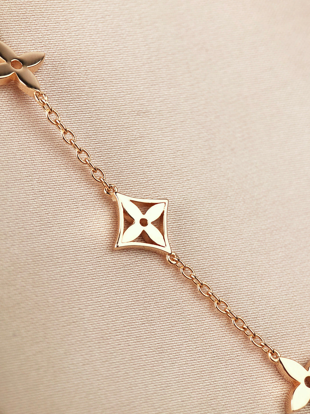 [Rosla Jewelry]STAR AND SUN 7 MOTIFS GOLD BRACELET