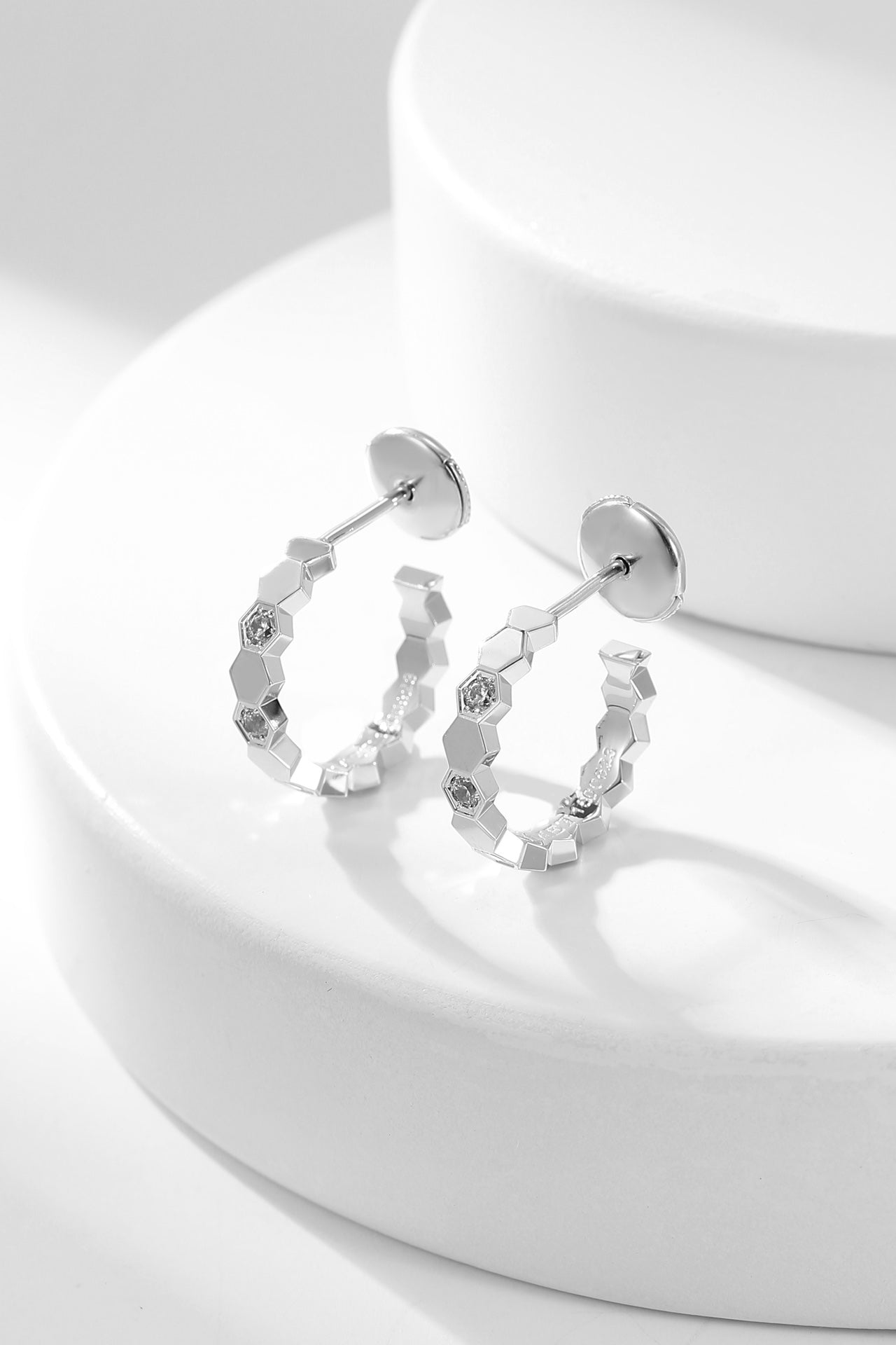 [Rosla Jewelry]BEE LOVE DIAMOND HOOP EARRINGS