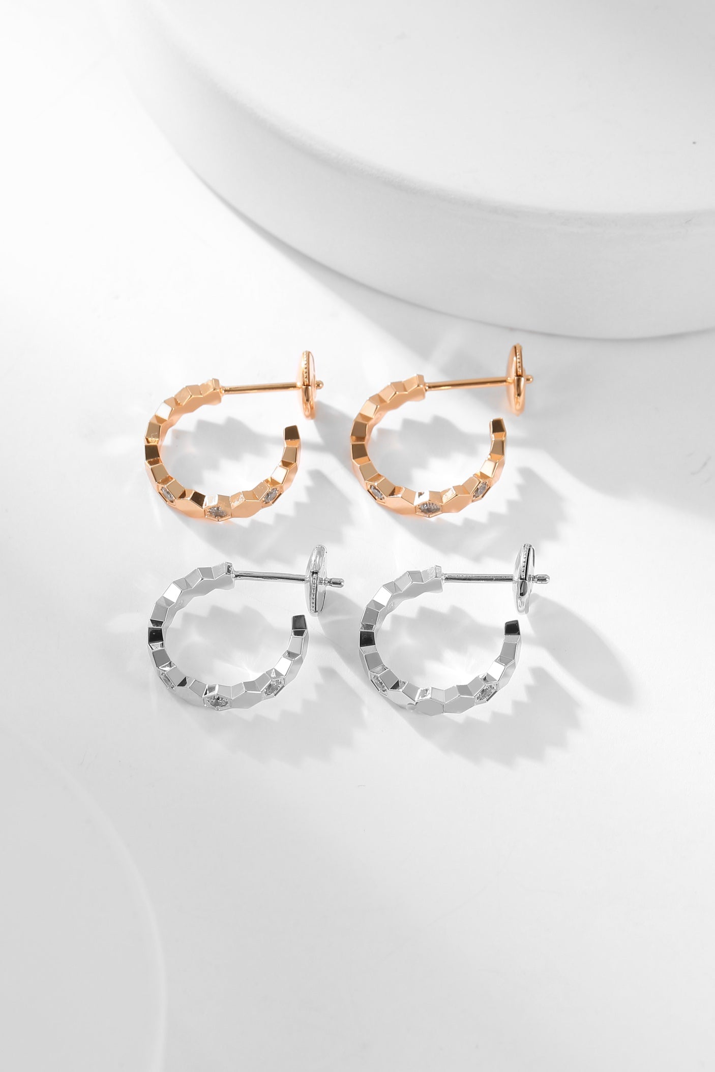 [Rosla Jewelry]BEE LOVE DIAMOND HOOP EARRINGS