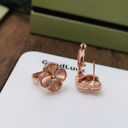 [Rosla Jewelry]CLOVER MEDIUM STUD EARRINGS