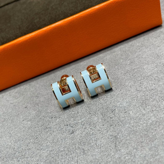 [Rosla Jewelry]POP H SKY BLUE STUD EARRINGS