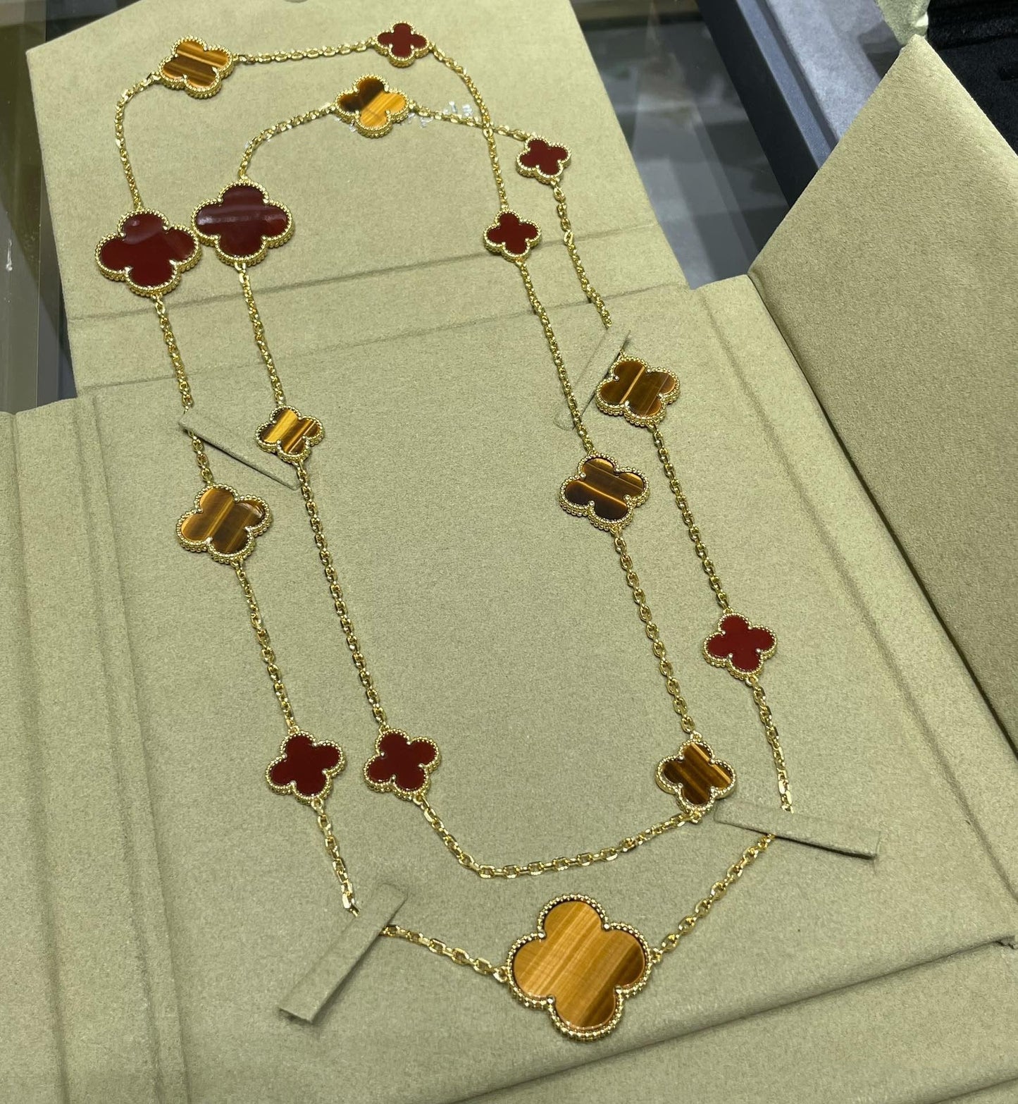 [Rosla Jewelry]CLOVER 16 MOTIF CARNELIAN TIGER EYE ROSE GOLD NECKLACE