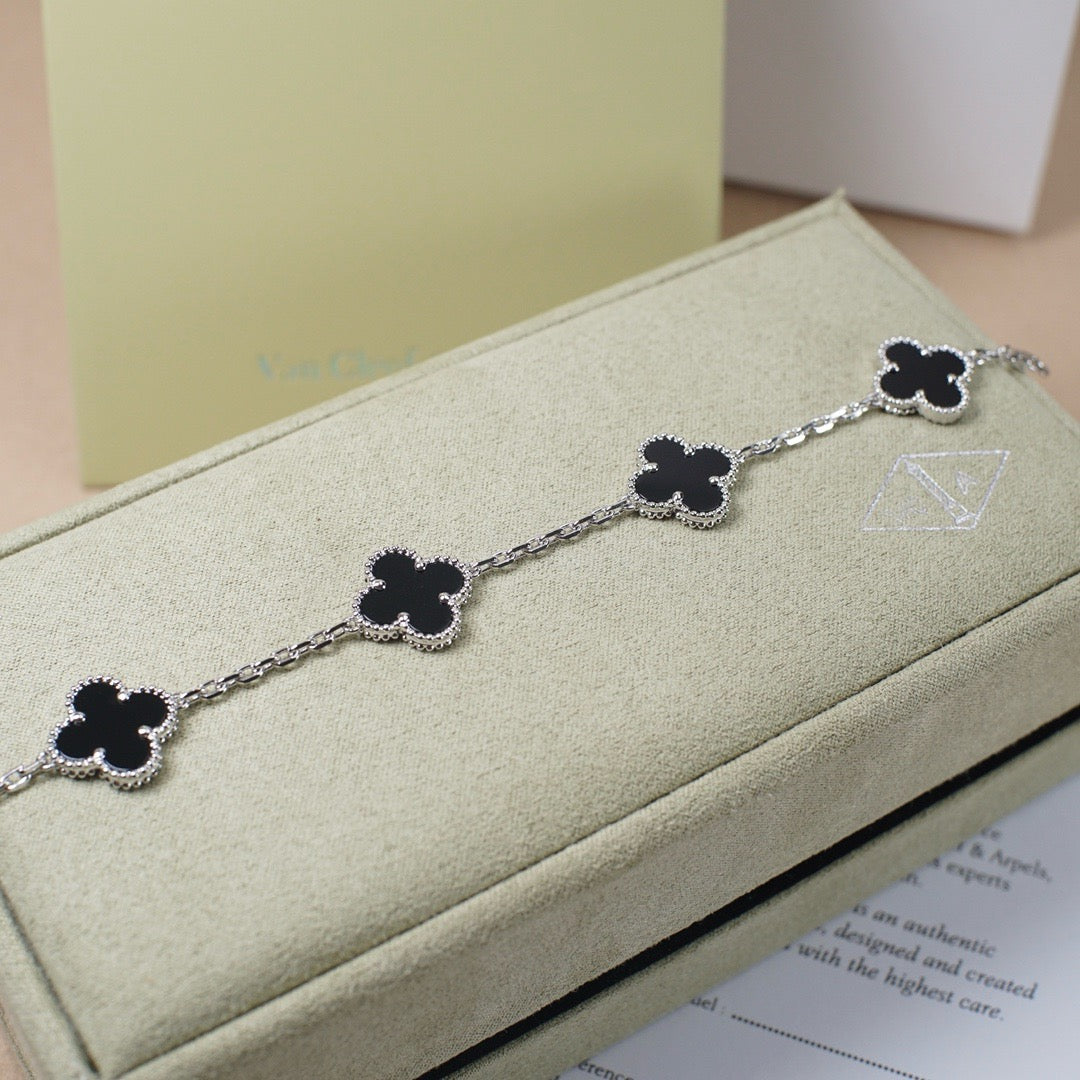 [Rosla Jewelry]CLOVER 5 MOTIF ONYXS  BRACELET SILVER