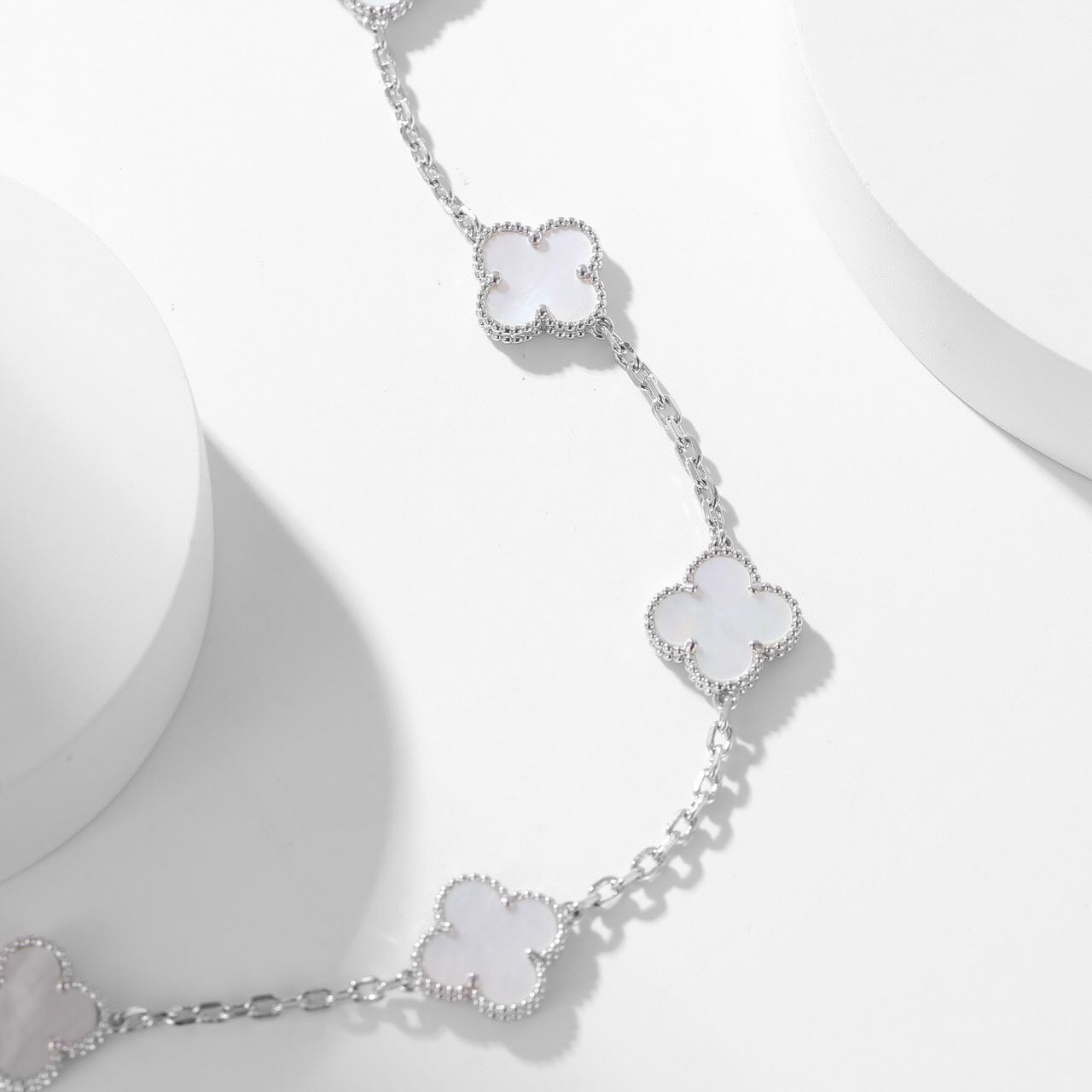 [Rosla Jewelry]CLOVER 10 MOTIFS WHITE MOTHER OF PEARL NECKLACE