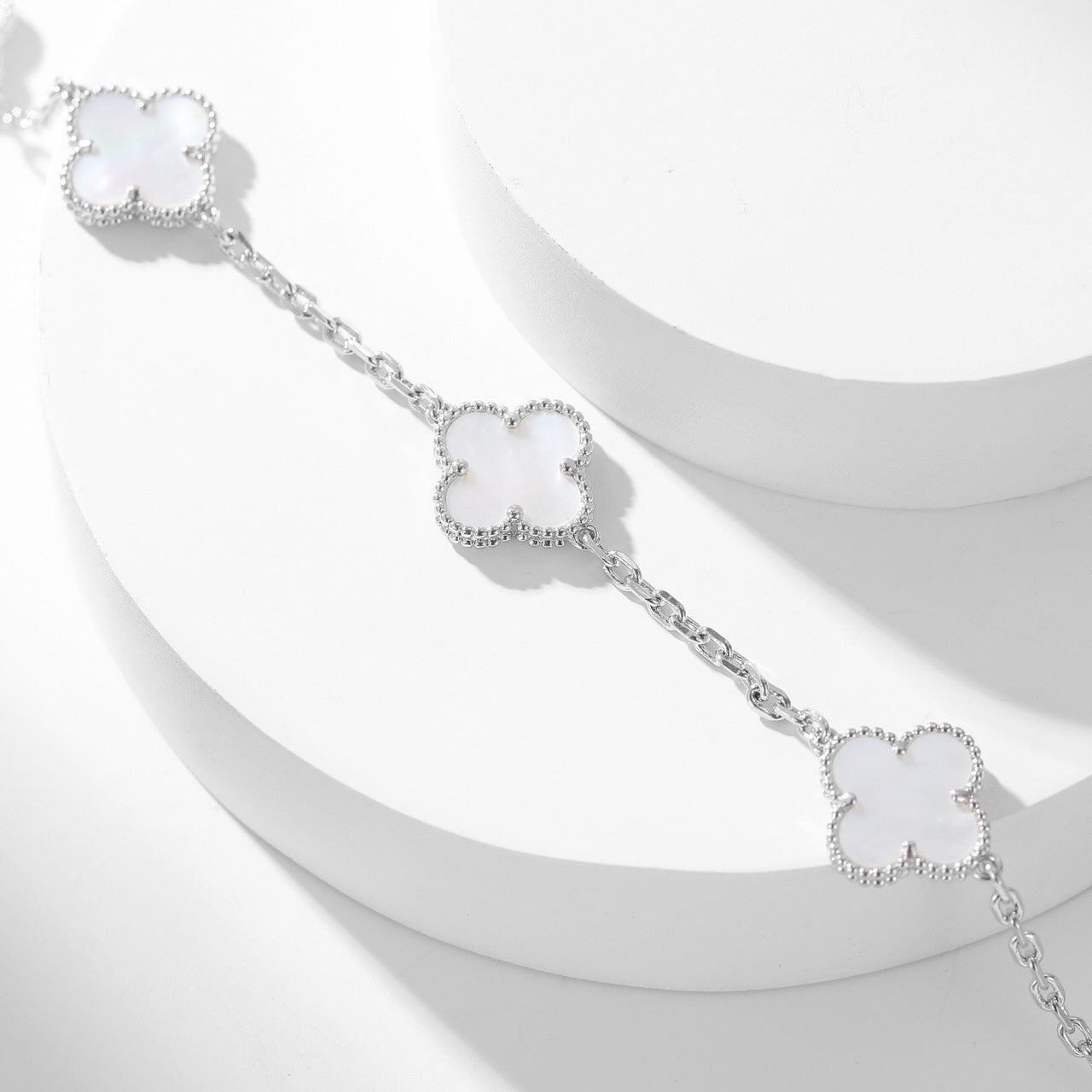 [Rosla Jewelry]CLOVER 10 MOTIFS WHITE MOTHER OF PEARL NECKLACE