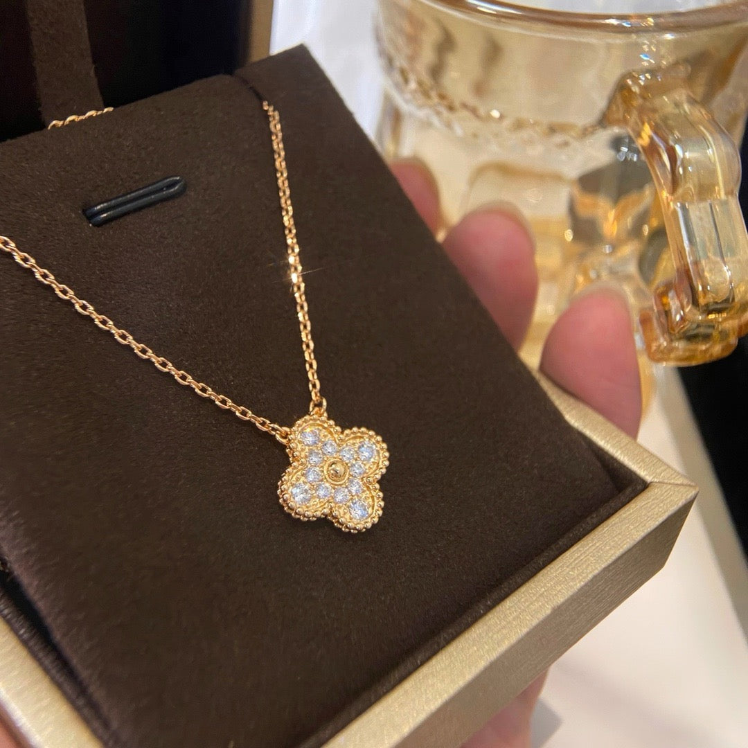 [Rosla Jewelry]CLOVER 15MM DIAMOND SINGLE FLOWER NECKLACE