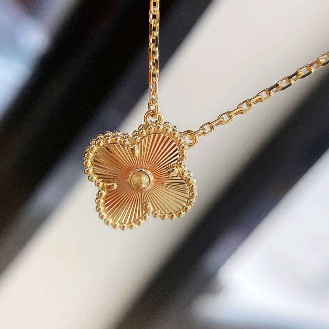 [Rosla Jewelry]CLOVER 15MM LASER NECKLACE