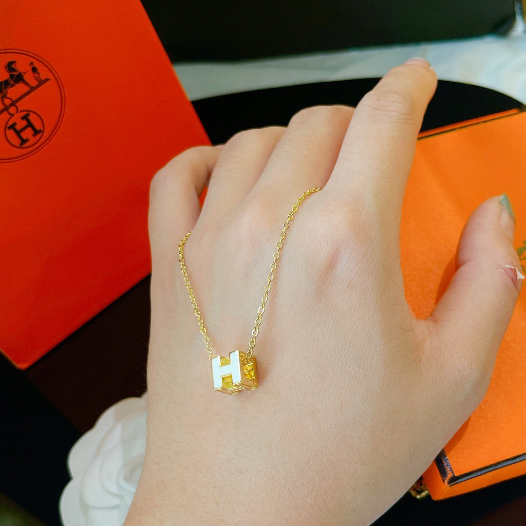 [Rosla Jewelry]H WHITE SQUARE GOLD NECKLACE