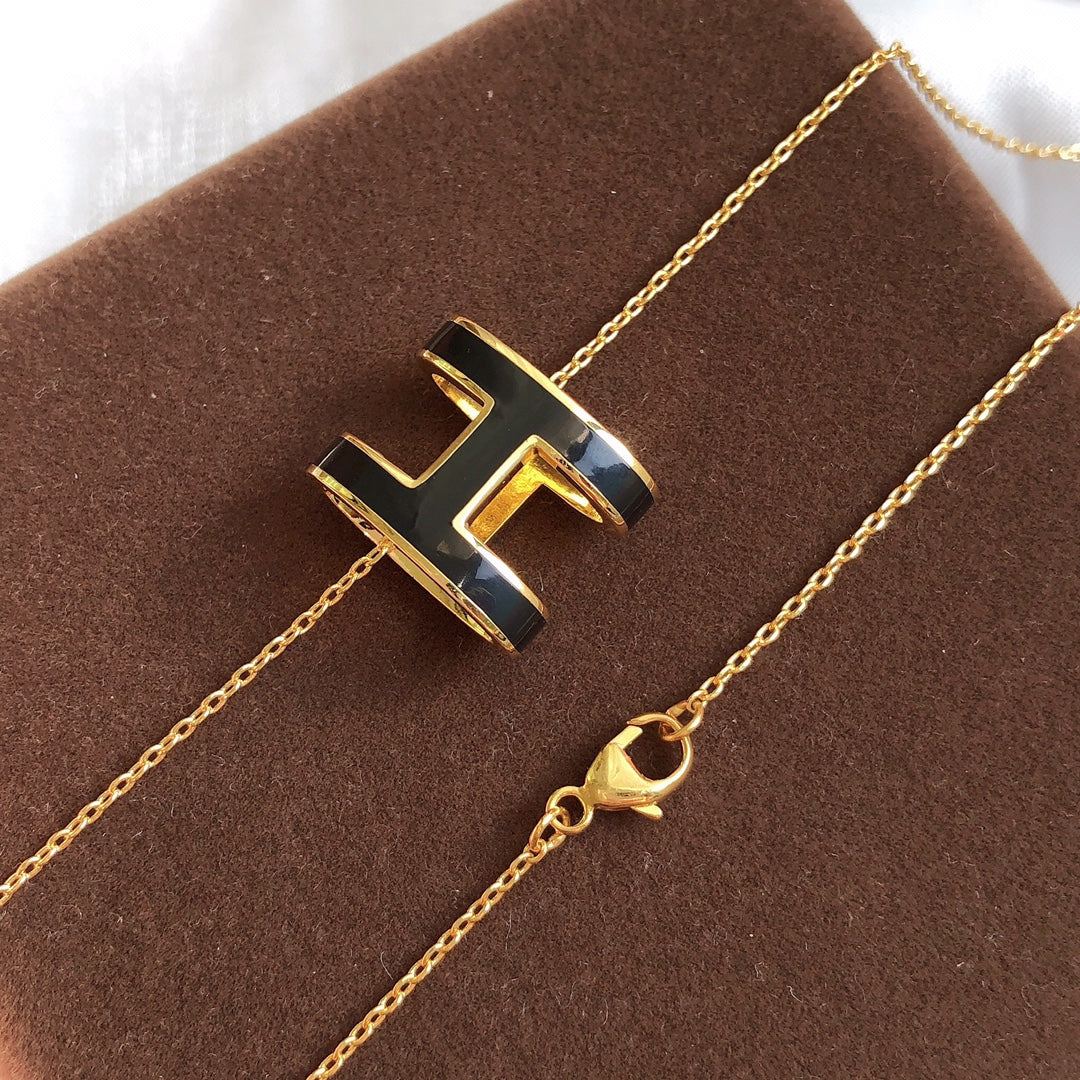 [Rosla Jewelry]HM CLIC BLACK ENAMEL GOLD NECKLACE